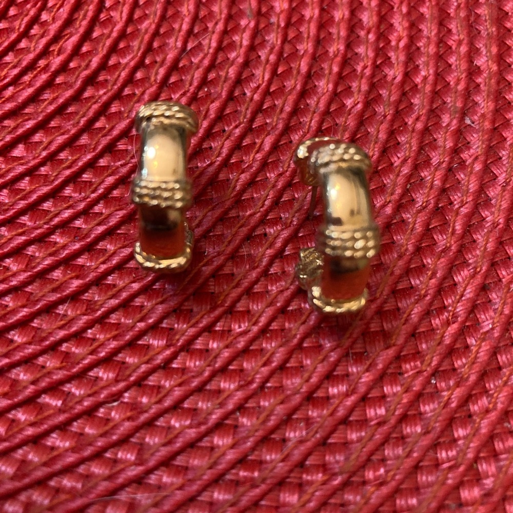 Bundle 5, get 20% off - Vintage Gold-Toned Hoop Earrings with Braided Accent